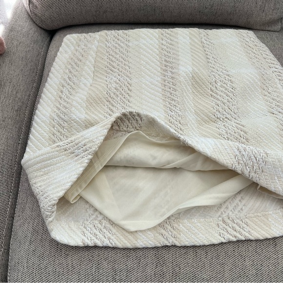 H&M white and beige skirt - Picture 5 of 9